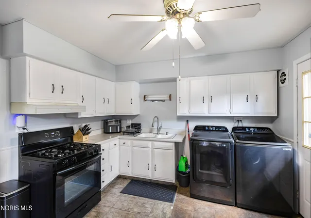 Photo 4 of Single family home for sale at 3652 Terrace Dr, Toledo, OH 43611 | MLS# 10013170 | Listing updated on 2026-09-22