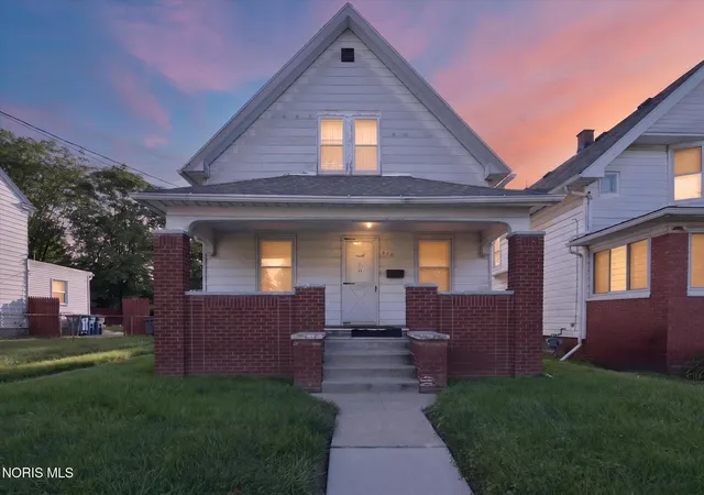Photo 1 of Single family home for sale at 610 Marmion Ave, Toledo, OH 43607 | MLS# 10013263 | Listing updated on 2026-10-20