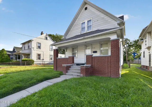 Photo 2 of Single family home for sale at 610 Marmion Ave, Toledo, OH 43607 | MLS# 10013263 | Listing updated on 2026-10-20