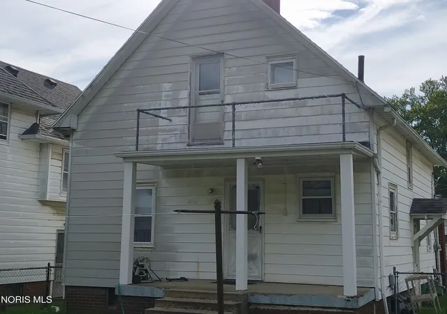 Photo 3 of Single family home for sale at 610 Marmion Ave, Toledo, OH 43607 | MLS# 10013263 | Listing updated on 2026-09-11