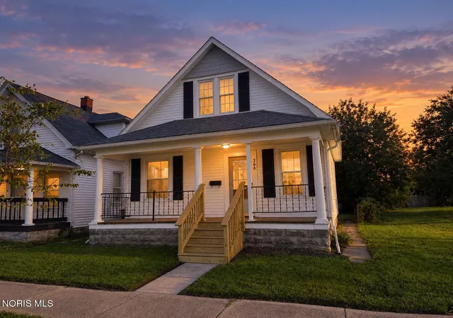 Photo 3 of Single family home for sale at 266 E Hudson St, Toledo, OH 43608 | MLS# 10013231 | Listing updated on 2026-10-06