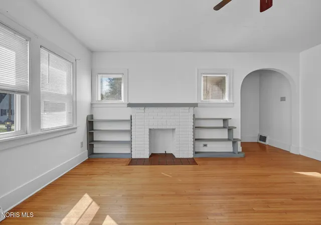 Photo 3 of Single family home for sale at 3701 Wallwerth Dr, Toledo, OH 43612 | MLS# 10013193 | Listing updated on 2026-10-04