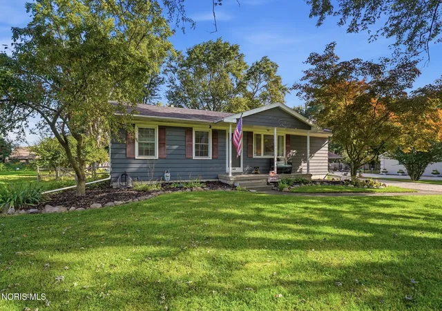 Single family home for sale at 5532 Dennison Rd, Toledo, OH 43615 | MLS# 10013188 | Listing updated on 2026-09-10