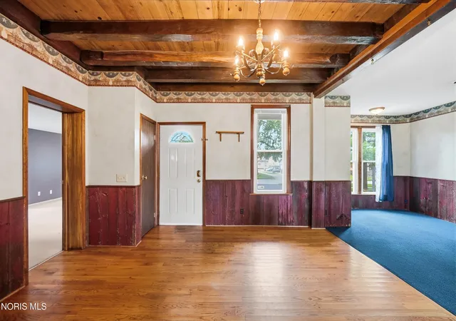 Photo 4 of Single family home for sale at 334 Elm St, Fostoria, OH 44830 | MLS# 10013210 | Listing updated on 2026-09-19