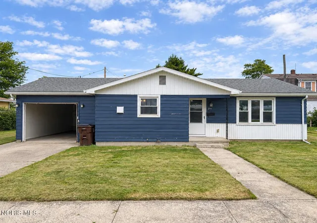 Photo 1 of Single family home for sale at 211 N Walnut St, Paulding, OH 45879 | MLS# 10013253 | Listing updated on 2026-09-29