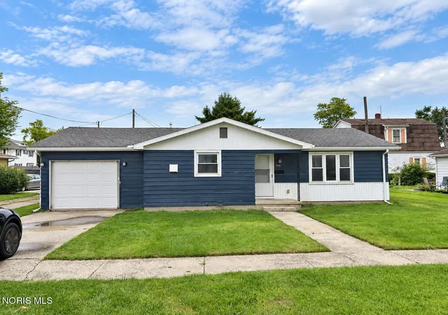 Photo 2 of Single family home for sale at 211 N Walnut St, Paulding, OH 45879 | MLS# 10013253 | Listing updated on 2026-09-29