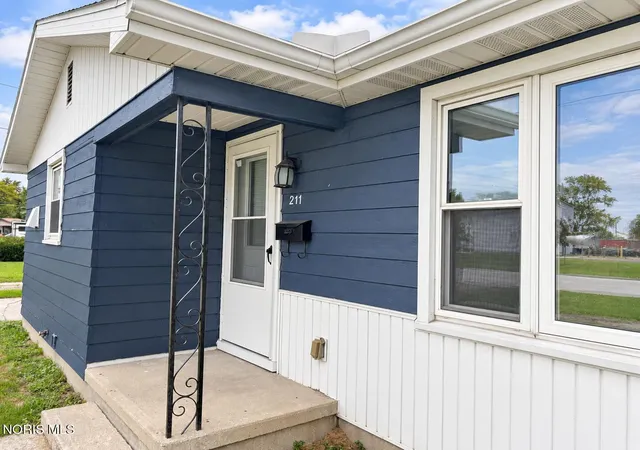 Photo 3 of Single family home for sale at 211 N Walnut St, Paulding, OH 45879 | MLS# 10013253 | Listing updated on 2026-09-29