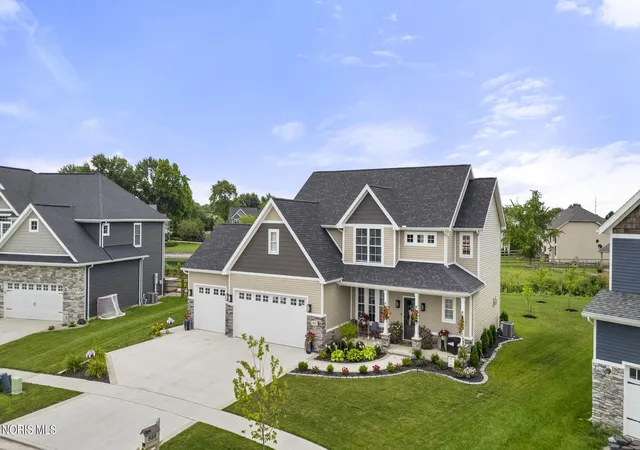 Photo 1 of Single family home for sale at 959 Heather Ct, Bowling Green, OH 43402 | MLS# 10013247 | Listing updated on 2026-09-21