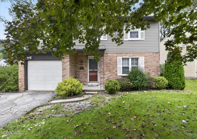 Photo 4 of Single family home for sale at 6030 Luddington Dr, Toledo, OH 43615 | MLS# 10013261 | Listing updated on 2026-09-30