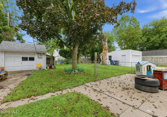 Photo 2 of Single family home for sale at 3702 Kershaw Ave, Toledo, OH 43613 | MLS# 10013196 | Listing updated on 2026-09-10