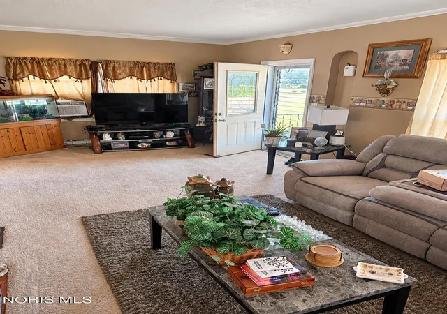 Photo 2 of Single family home for sale at 544 N Countyline St, Fostoria, OH 44830 | MLS# 10013295 | Listing updated on 2026-09-17
