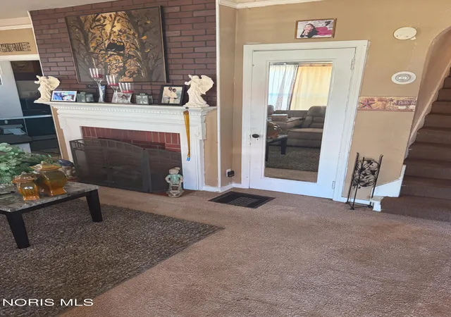 Photo 3 of Single family home for sale at 544 N Countyline St, Fostoria, OH 44830 | MLS# 10013295 | Listing updated on 2026-09-17