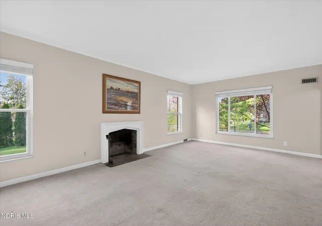 Photo 3 of Single family home for sale at 2204 Orchard Rd, Ottawa Hills, OH 43606 | MLS# 10013226 | Listing updated on 2026-09-10