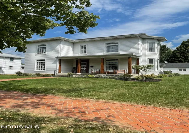 Photo 1 of Single family home for sale at 215 N 3rd Street, Upper Sandusky, OH 43351 | MLS# 10013262 | Listing updated on 2026-09-17