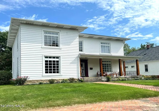 Photo 2 of Single family home for sale at 215 N 3rd Street, Upper Sandusky, OH 43351 | MLS# 10013262 | Listing updated on 2026-09-17