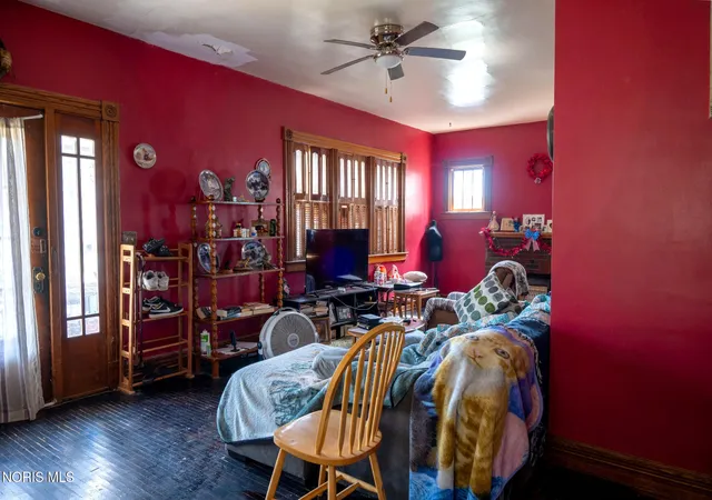 Photo 4 of Single family home for sale at 621 N Union St, Fostoria, OH 44830 | MLS# 10013351 | Listing updated on 2026-09-17