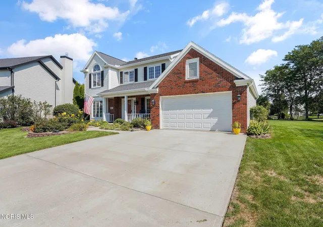 Photo 3 of Sale Pending at 1803 Arrow Ln, Perrysburg, OH 43551 | MLS# 10013319 | Listing updated on 2026-10-07