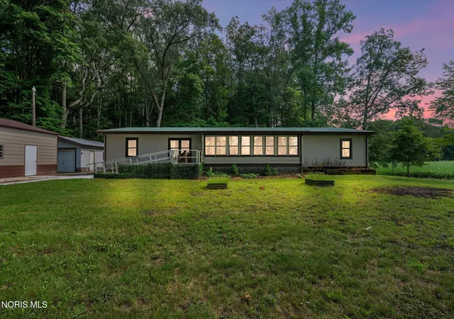 Photo 25 of Sale Pending at 11555 Manore Rd, Grand Rapids, OH 43522 | MLS# 10013367 | Listing updated on 2026-09-23