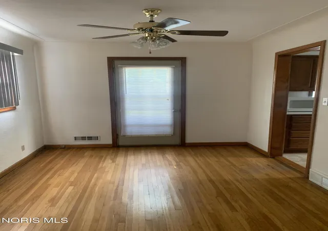 Photo 3 of Single family home for sale at 1201 Hawk St, Toledo, OH 43612 | MLS# 10013214 | Listing updated on 2026-09-29