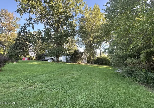 Photo 3 of Sale Pending at 13880 W Duff Washa Rd, Oak Harbor, OH 43449 | MLS# 10013220 | Listing updated on 2026-09-30