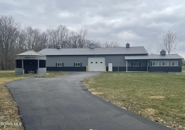 Photo 2 of Single family home for sale at 5844 Township Rd 243, Findlay, OH 45840 | MLS# 10013227 | Listing updated on 2026-09-14