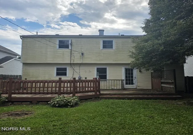 Photo 3 of Single family home for sale at 6032 Willowvale Dr, Toledo, OH 43615 | MLS# 10013237 | Listing updated on 2026-09-14