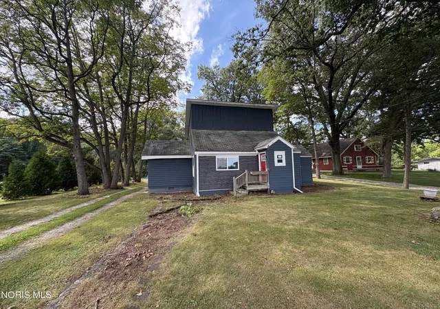 Photo 1 of Single family home for sale at 2414 S Berkey Southern Rd, Swanton, OH 43558 | MLS# 10013383 | Listing updated on 2026-09-15