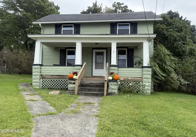 Photo 2 of Single family home for sale at 8 Madison St, Norwalk, OH 44857 | MLS# 10013255 | Listing updated on 2026-10-05