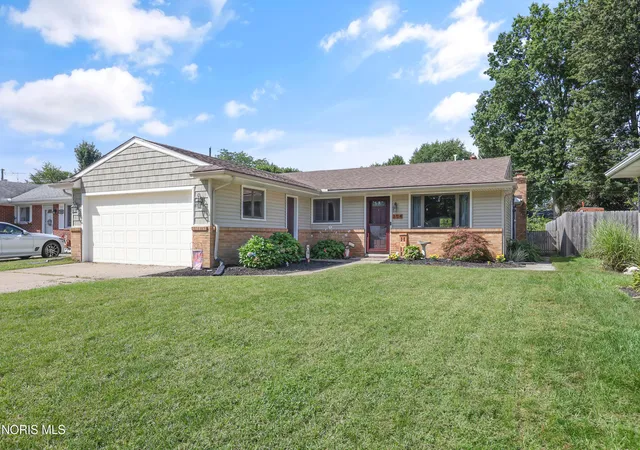 Photo 1 of Single family home for sale at 354 Shrewsbury Rd, Holland, OH 43528 | MLS# 10013304 | Listing updated on 2026-10-06