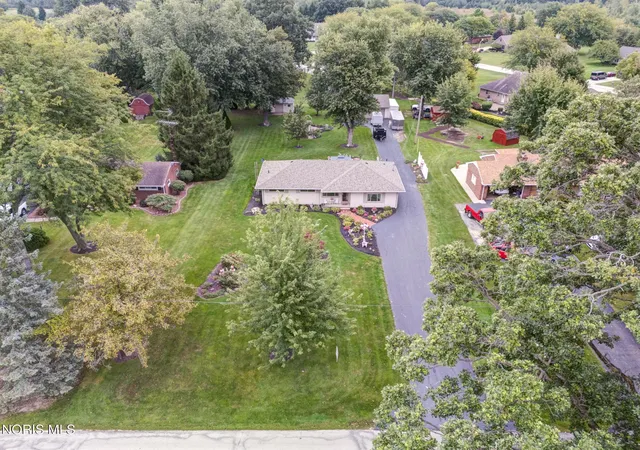 Photo 3 of Sale Pending at 1031 Miller Rd, Northwood, OH 43619 | MLS# 10013266 | Listing updated on 2026-09-23