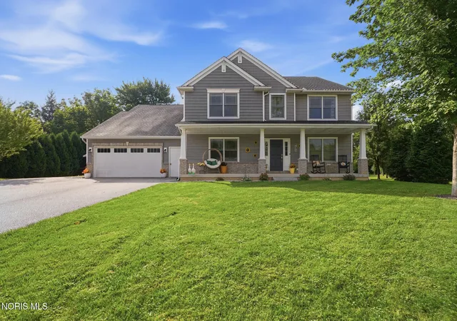 Photo 1 of Single family home for sale at 731 W Front St, Pemberville, OH 43450 | MLS# 10013277 | Listing updated on 2026-10-01