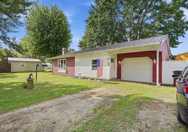 Photo 4 of Single family home for sale at 90 US 23, Fostoria, OH 44830 | MLS# 10013302 | Listing updated on 2026-09-27