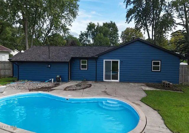 Photo 3 of Single family home for sale at 503 Whitten Ave, Hicksville, OH 43526 | MLS# 10013280 | Listing updated on 2026-09-20