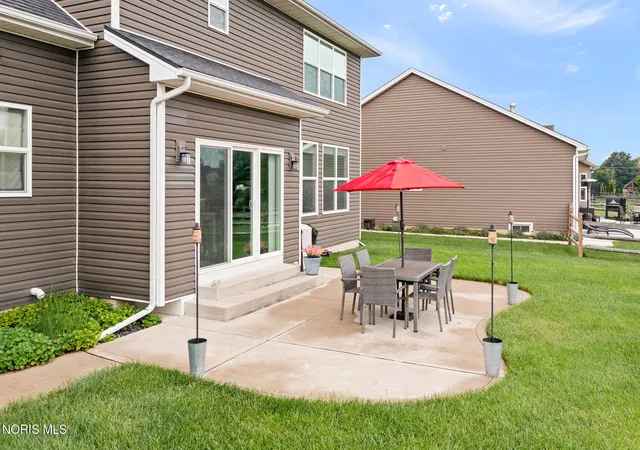 Photo 3 of Single family home for sale at 5584 Red Hawk Ln, Sylvania, OH 43560 | MLS# 10013322 | Listing updated on 2026-09-30
