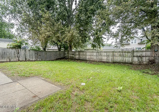 Photo 40 of Single family home for sale at 4160 Dahlia Dr, Toledo, OH 43611 | MLS# 10013462 | Listing updated on 2026-09-29