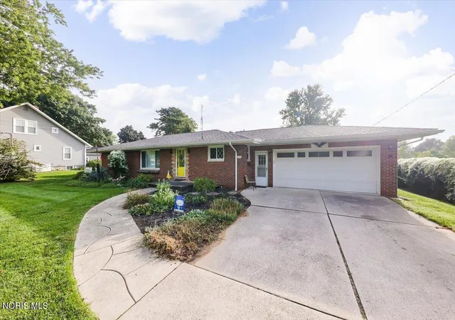 Photo 1 of Single family home for sale at 618 Wood St, Delta, OH 43515 | MLS# 10013343 | Listing updated on 2026-09-22