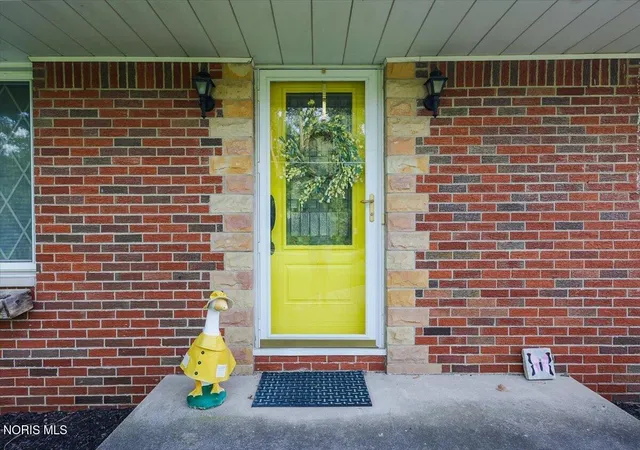Photo 2 of Single family home for sale at 618 Wood St, Delta, OH 43515 | MLS# 10013343 | Listing updated on 2026-09-22