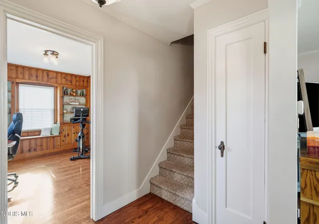 Photo 4 of Single family home for sale at 143 Rock St, Fostoria, OH 44830 | MLS# 10013308 | Listing updated on 2026-09-20