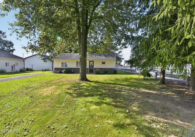 Photo 3 of Single family home for sale at 106 Cleveland St, Lyons, OH 43533 | MLS# 10013775 | Listing updated on 2026-09-30