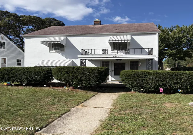 Photo 1 of Single family home for sale at 4037 Bowen Rd, Toledo, OH 43613 | MLS# 10013315 | Listing updated on 2026-10-20