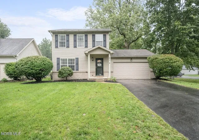 Photo 2 of Sale Pending at 3519 Indian Oaks Ln, Toledo, OH 43617 | MLS# 10013363 | Listing updated on 2026-09-25
