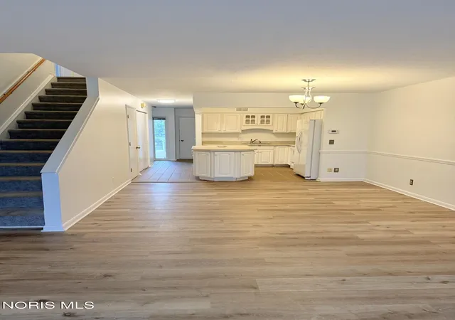Photo 3 of Condo for sale at 2517 W Village Dr #2517, Toledo, OH 43614 | MLS# 10014442 | Listing updated on 2026-10-09