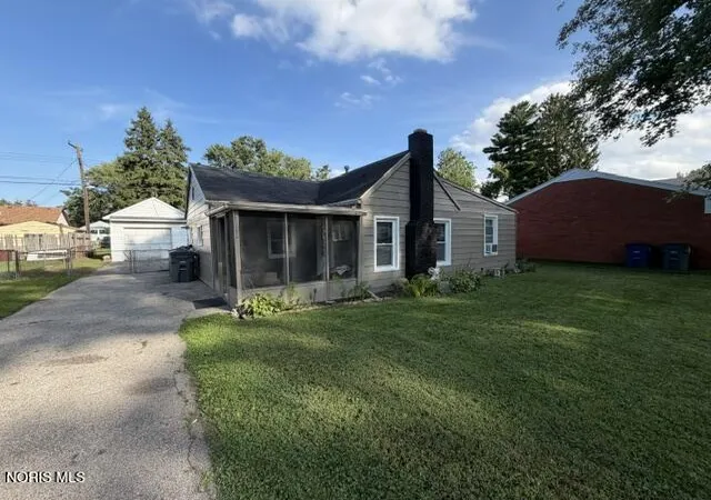 Photo 3 of Single family home for sale at 5616 Yarmouth Ave, Toledo, OH 43623 | MLS# 10013340 | Listing updated on 2026-09-24