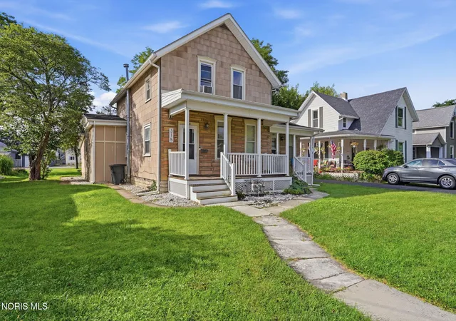 Photo 3 of Multi family home for sale at 315 Elm St, Findlay, OH 45840 | MLS# 10013341 | Listing updated on 2026-09-22