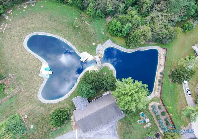 Photo 3 of Single family home for sale at 20515 County Rd 15, Bluffton, OH 45817 | MLS# 10013354 | Listing updated on 2026-09-25