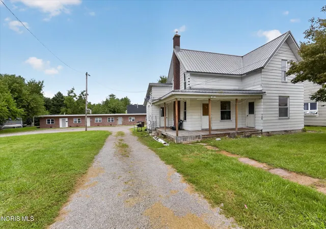 Photo 3 of Multi family home for sale at 522 Beckham St, Napoleon, OH 43545 | MLS# 10013773 | Listing updated on 2026-09-22