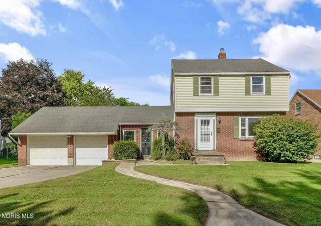 Photo 1 of Single family home for sale at 1642 Norcross Dr, Oregon, OH 43616 | MLS# 10013410 | Listing updated on 2026-09-22