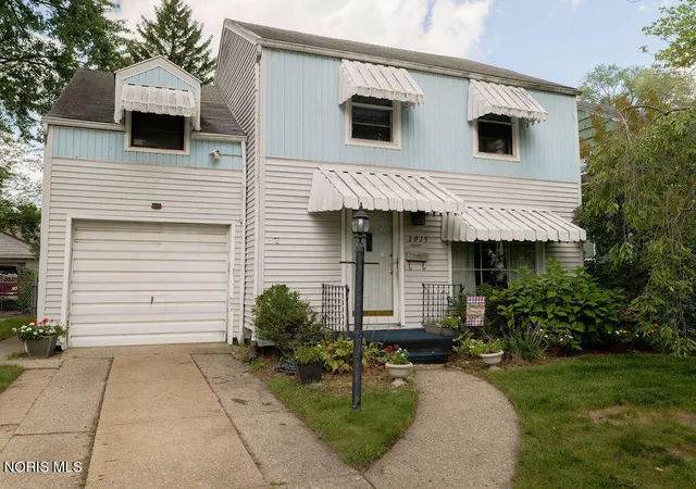 Photo 1 of Single family home for sale at 3915 Seckinger Dr, Toledo, OH 43613 | MLS# 10013389 | Listing updated on 2026-10-07