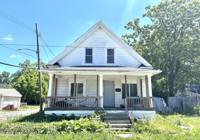 Photo 1 of Single family home for sale at 617 Bowman St, Toledo, OH 43609 | MLS# 10013376 | Listing updated on 2026-09-17