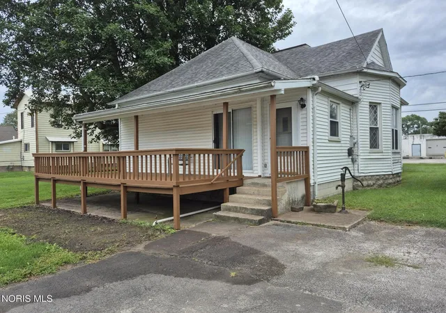 Photo 3 of Single family home for sale at 144 W Cooper St, Mc Comb, OH 45858 | MLS# 10013398 | Listing updated on 2026-09-25